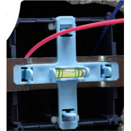Eur'Ohm - Accessoire + Niveau boîte maçonnerie - Réf : 52123
