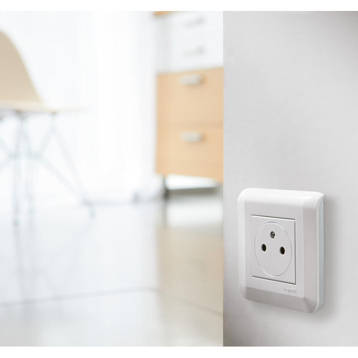 Legrand - Mosaic L - Prise de courant 2P+T 16A Surface EU - Bornes auto - Blanc - Réf : 278111L