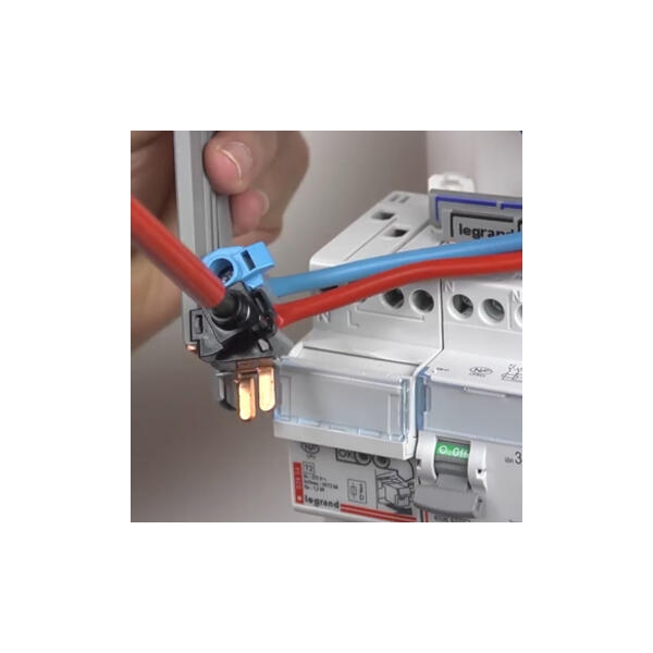 405209 Kit de 10 bornes de connexion pour interrupteur différentiel 63A  tête de groupe 2 modules - professionnel