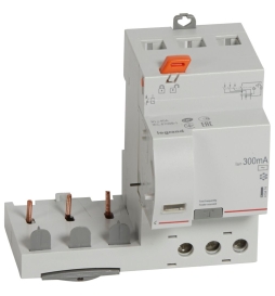 Legrand 092823, Disjoncteur DNX³ Phase + Neutre 16A - bornes à vis - 1  module