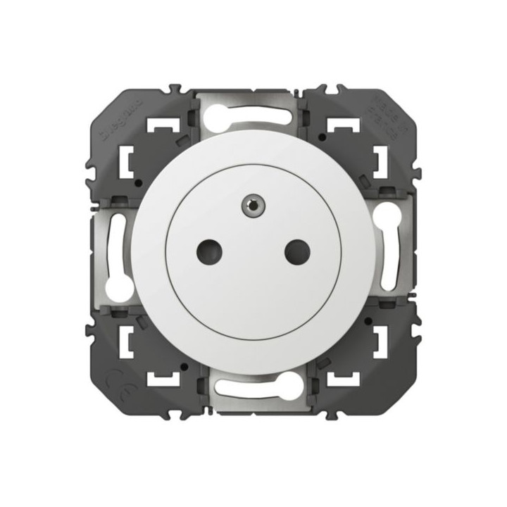 Legrand - Prise de courant 2P+T Surface 16A Dooxie - Finition Blanc - Réf : 600335