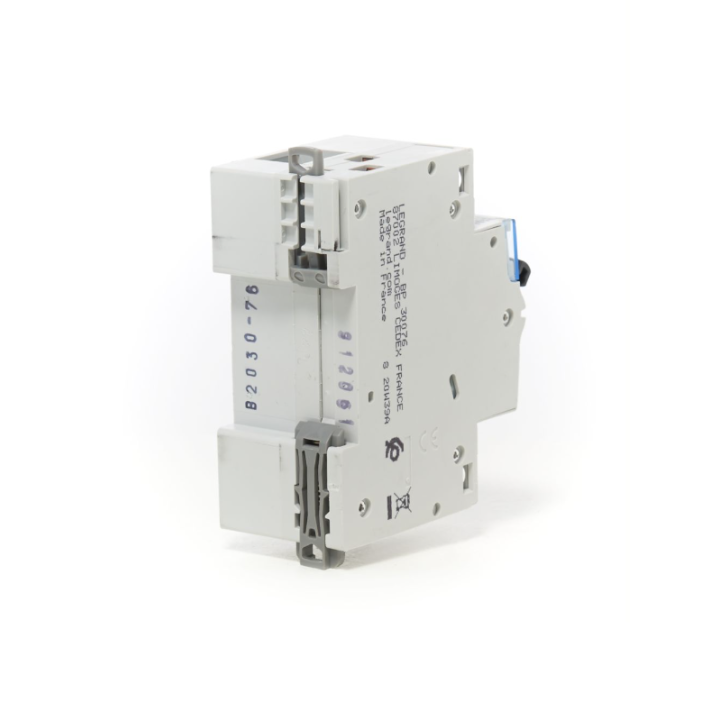 Legrand - Kit prise saillie étanche Green'up véhicule électrique + Disjoncteur diff. - 20A - Type F - Réf : 090471 + 410754