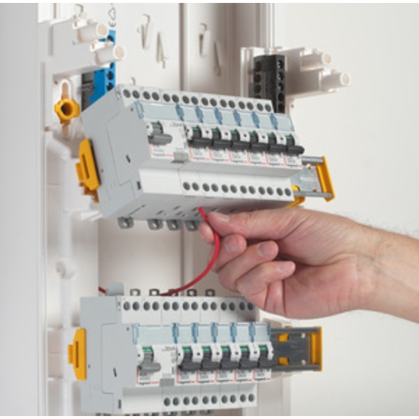 Legrand - Coffret DRIVIA 39 Modules - 3 Rangées de 13M - largeur 250mm - Réf.: 401213