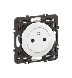 Legrand - Céliane 2024 - Prise électrique affleurante SANS PLAQUE blanc - 2P+T 16A - 1 poste - Réf : CC0111