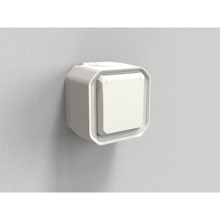Legrand - Plexo L - Prise de courant 2P+T - 16A - Saillie - Blanc - IP55/IK08 - Réf : 069781L
