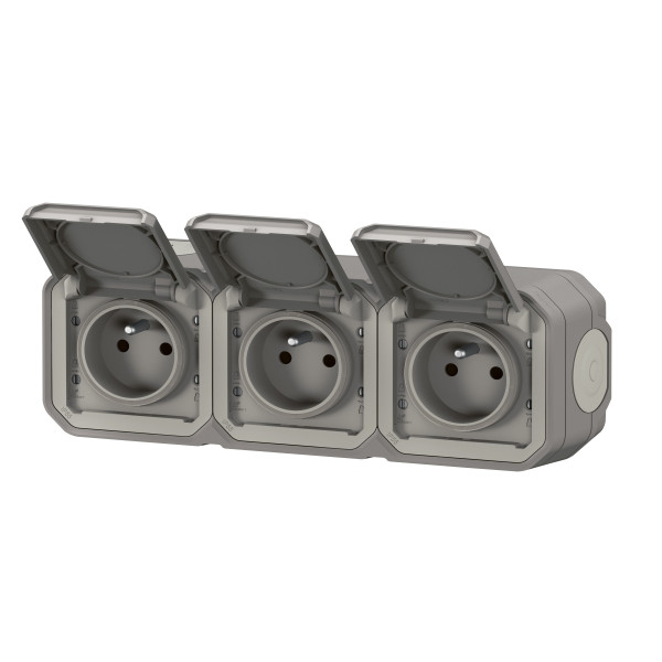 Legrand - Plexo L - Triple prise 2P+T précâblée - Horizontal - Saillie - Gris- Ref. : 069680L+069564L