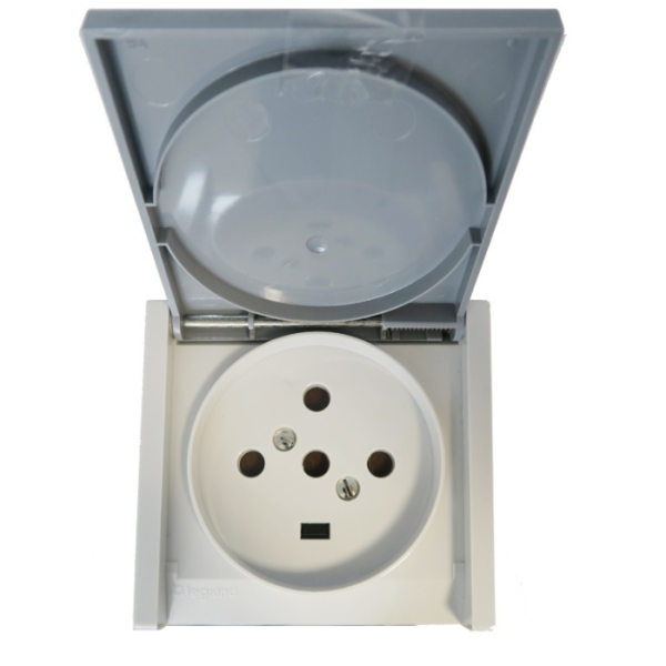 Legrand Plexo - Socle à encastrer - prise étanche Plexo 20 A - 3P+N+T - IP44-IK08 - gris- 055708