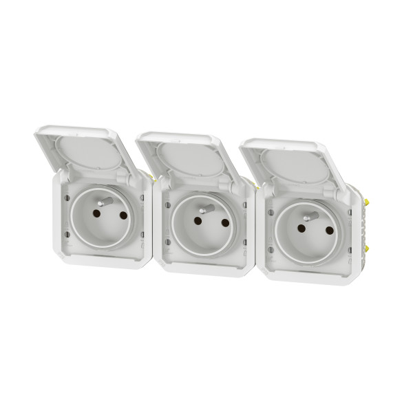 Legrand Plexo - Triple prise 2P+T - 16A - 230V - composable - précâblée - horizontale - IP55/IK07 - Réf : 069644L