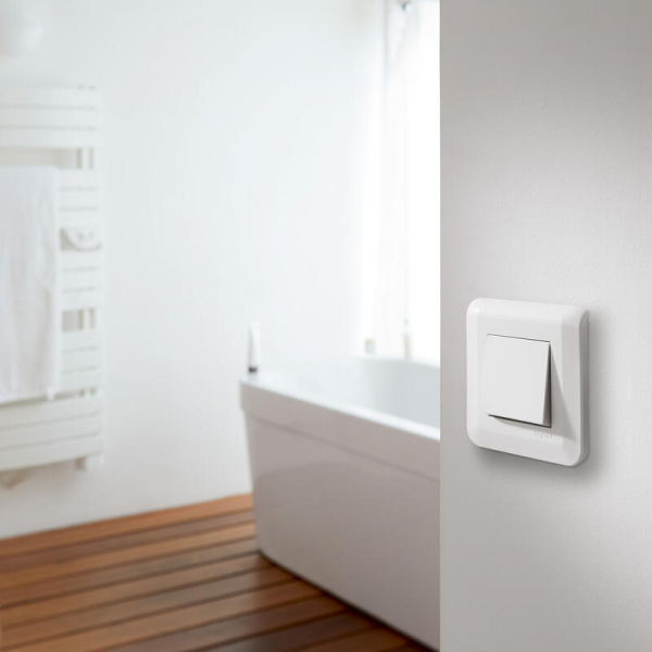 Legrand - Mosaic - Bouton poussoir complet - 1 poste (2M) - 6A - 230V - Réf : 080251+278040L+277802L