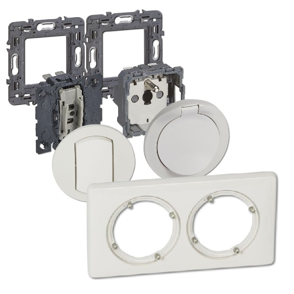 Legrand - Céliane 2024 - Ensemble va et vient + prise 2P+T - COMPLET - Étanche - IP44 - Blanc - Réf : LOT3316