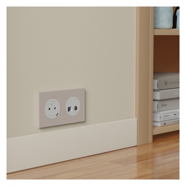 Schneider - Odace 2025 - prise mixte RJ45 Cat.6 STP + TV - blanc craie - Réf : S920141