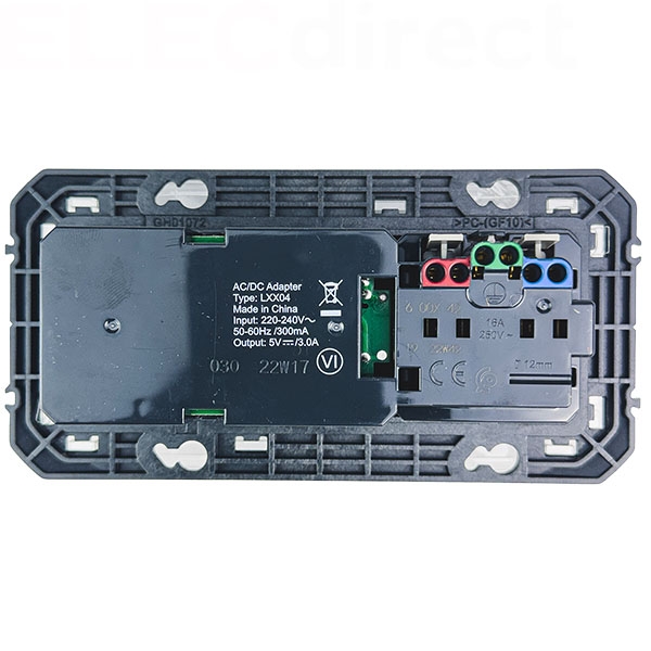 Legrand - Dooxie - LOT Prise de courant 2P+T Surface + chargeur 2 USB Type-A 3A précâblés + plaque - Réf : 600342+600802