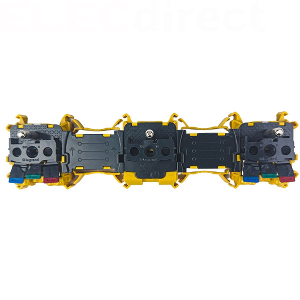 Legrand - Plexo - Triple prise 2P+T - 16A - 230V - composable - précâblée - horizontale - IP55/IK07 - Réf : 069644L