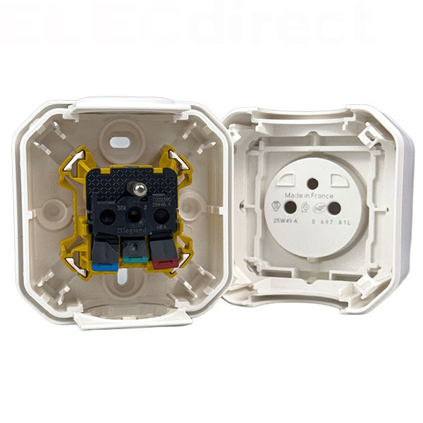 Legrand - Plexo L - Prise de courant 2P+T - 16A - Saillie - Blanc - IP55/IK08 - Réf : 069781L