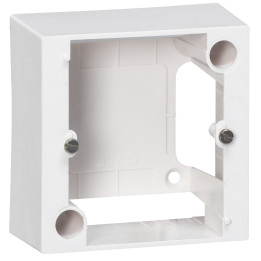 Legrand - Cadre saillie 80x80 pour socle à encastrer + Socle 2P+T 20A - 055422+055439
