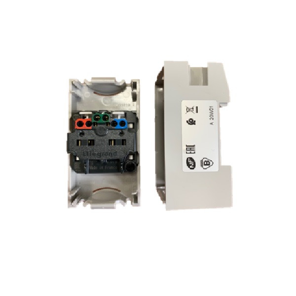 Legrand - PC 2P+T 16A 220V  à  Eclips Modulaire - Réf : 004280