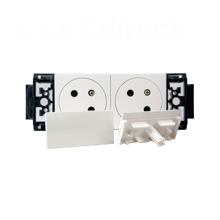 Legrand - Prise pour goulotte 2x2P+T - 4M - Blanc - Mosaic - Réf : 077102L