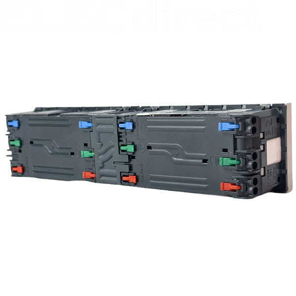 Legrand - Quadruple prise de courant 2P+T - Raccordement latéral - 8 Modules - Surface - Blanc - Mosaic Link - Réf : 077144L