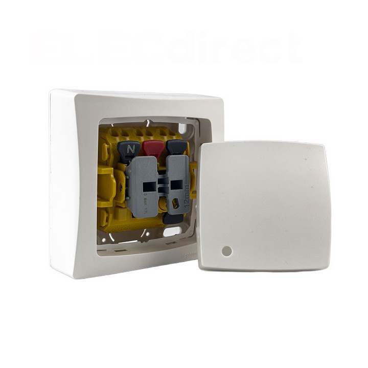 Legrand - Oteo - Transformeur simple 3 en 1 lumineux - Interrupteur/Va et vient - Poussoir - Blanc - Ref : 086017L
