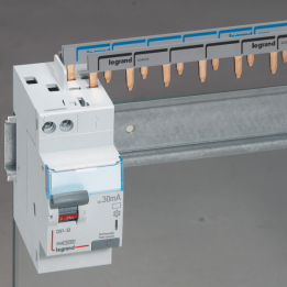 LEGRAND - Interrupteur différentiel - DX3 - 2P - 40A - 30mA - Type A - Départ Haut Auto - Réf : 411638