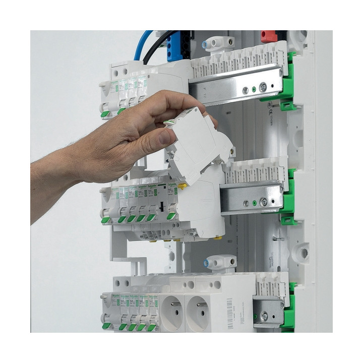 Schneider - Resi9 XE - LOT de 5 Peignes vertical pour Différentiel XE - Ref:.  R9EXVx5