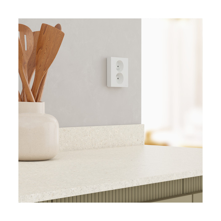 Schneider - Odace 2025 - LOT de 5 Double prise de courant 2P+T avec plaque - 1 poste - Blanc craie - Réf : S921089 x 5