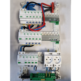 Schneider - Tableau électrique pré-équipé et pré-câblé pour T3 - Rési9 - 13 modules - 3 Rangées - XE - Réf : SCHT3R3ID