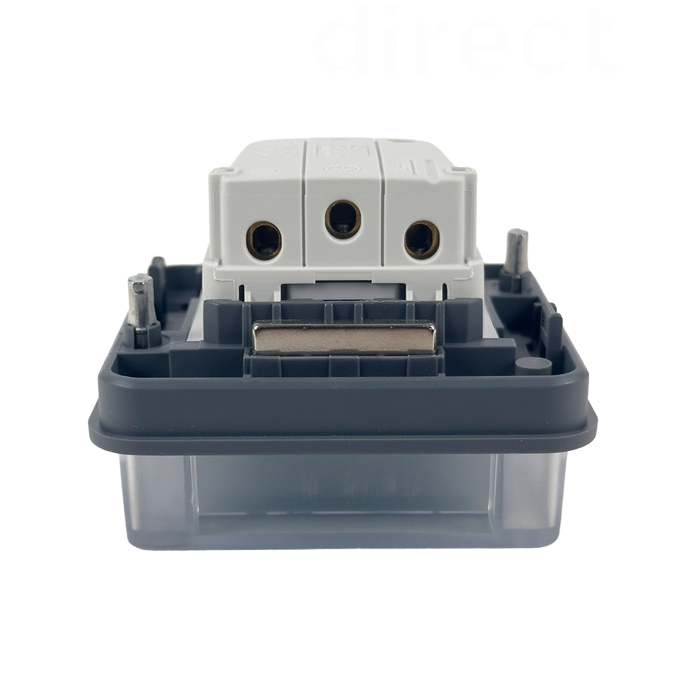 Hager - Prise Witty 2P+T - IP55 - M2+ - saillie - 3,7 kW - Pour recharge véhicule électrique - Réf : XEV080